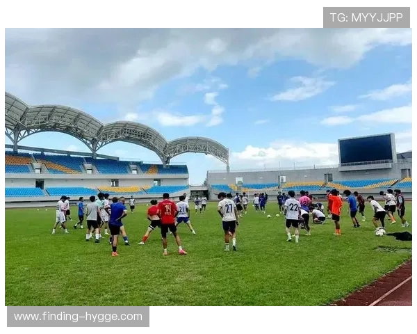 邵阳小伙湘超打进绝杀甜美女友许下进球奖励甜蜜承诺