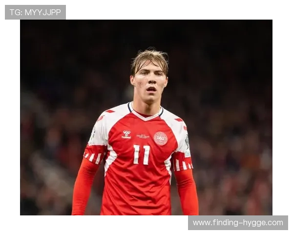 霍伊伦表示不愿多谈个人表现但为能帮助球队取得胜利感到欣慰 霍伊伦表示不愿多谈个人表现但为能帮助球队取得胜利感到欣慰