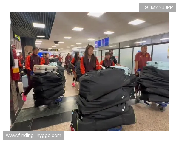 U17中国女足迎战美国女足 周欣怡陈睿琳黄沁怡首发亮相